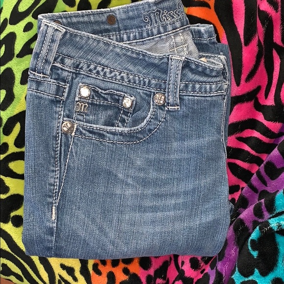Miss Me blue jeans size 27x34 - Picture 2 of 8